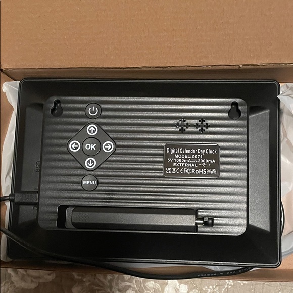 SSYA Digital Photo Frame - Picture 2 of 5